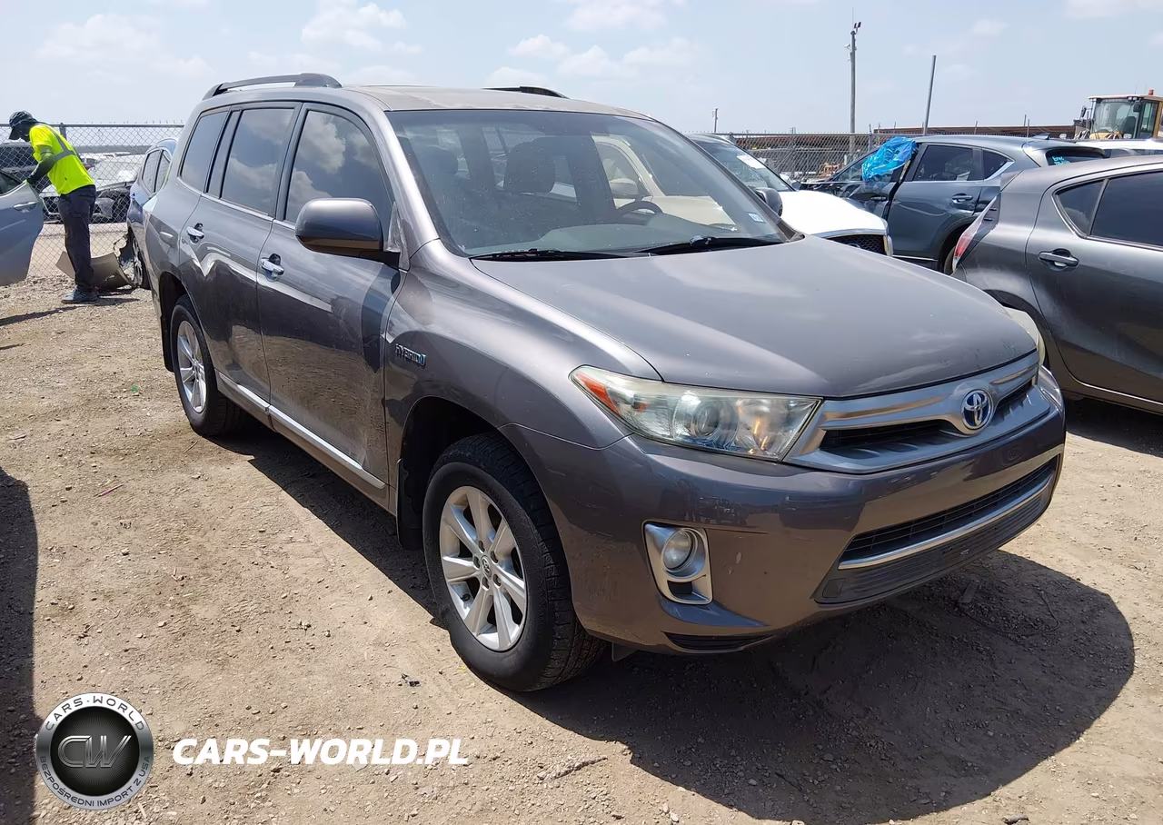 2013 Toyota Highlander Hybrid Base V6 – zdjęcie 1 z 16