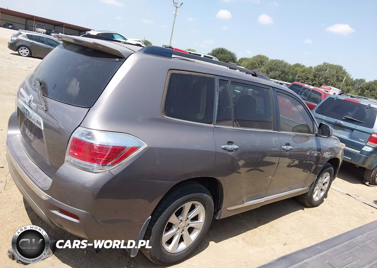 2013 Toyota Highlander Hybrid Base V6 VIN:JTEBC3EH5D2011260 - 13