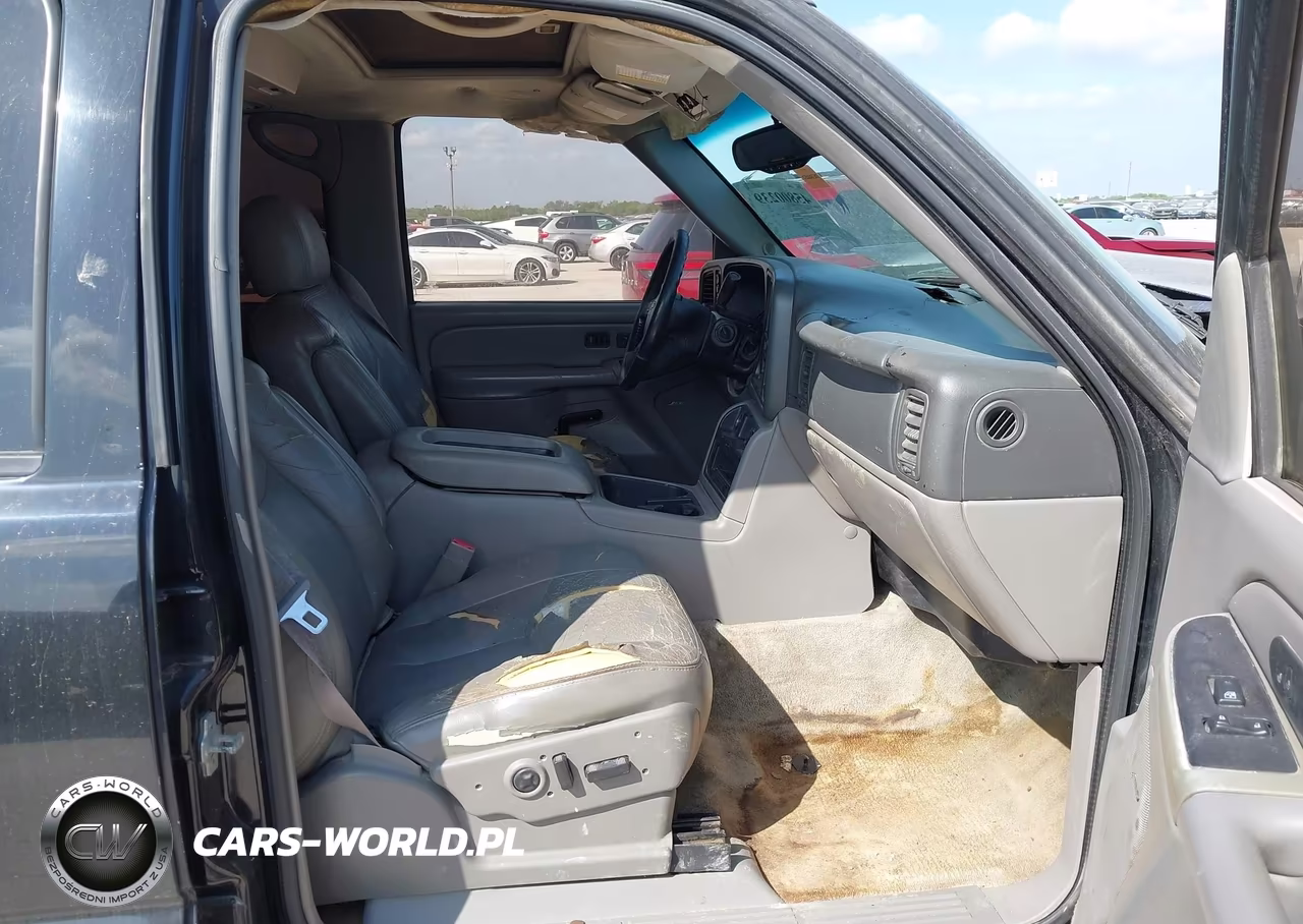 2005 Chevrolet Tahoe Z71 VIN:1GNEK13T55R166665 - 5