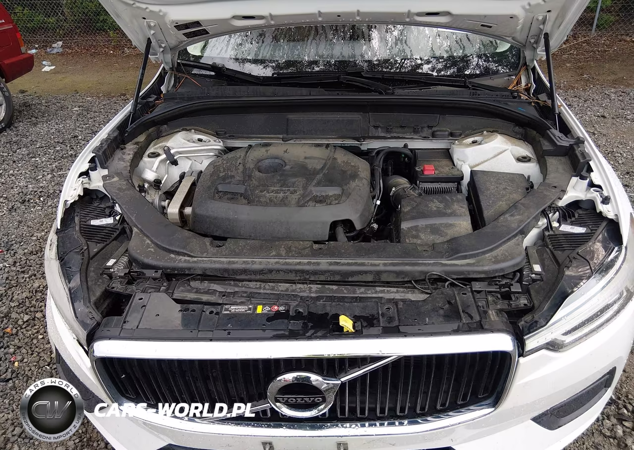 2018 Volvo Xc60 T5 Momentum VIN:LYV102RK9JB101191 - 10
