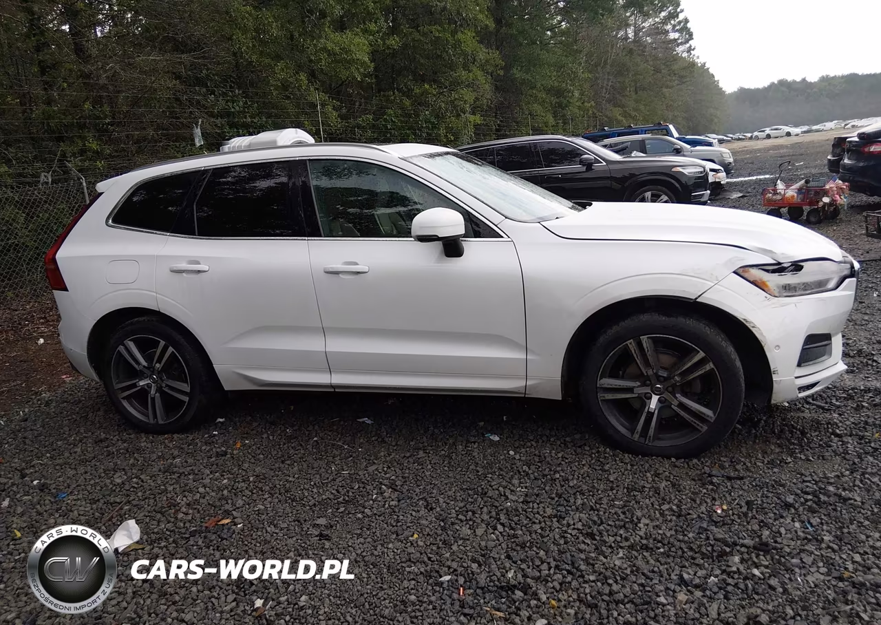 2018 Volvo Xc60 T5 Momentum VIN:LYV102RK9JB101191 - 13