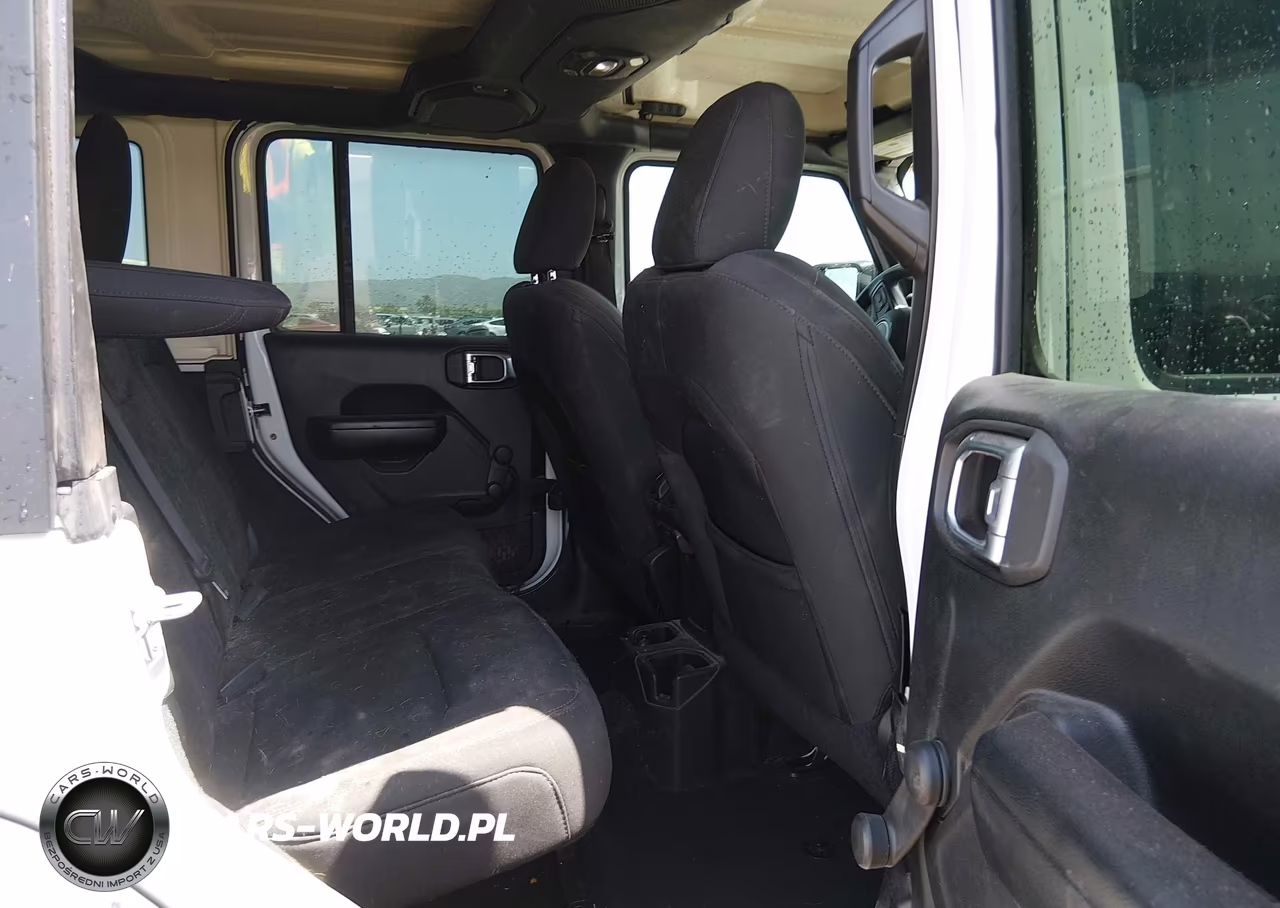 2018 Jeep Wrangler Unlimited Sport 4X4 VIN:1C4HJXDN3JW222562 - 8