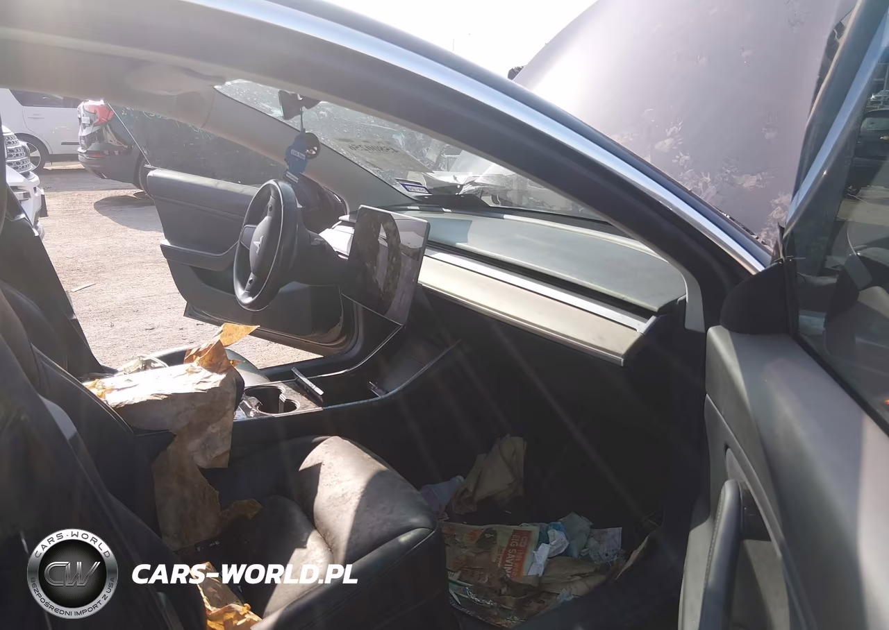 2018 Tesla Model 3 Long Range-Performance VIN:5YJ3E1EB0JF181991 - 5