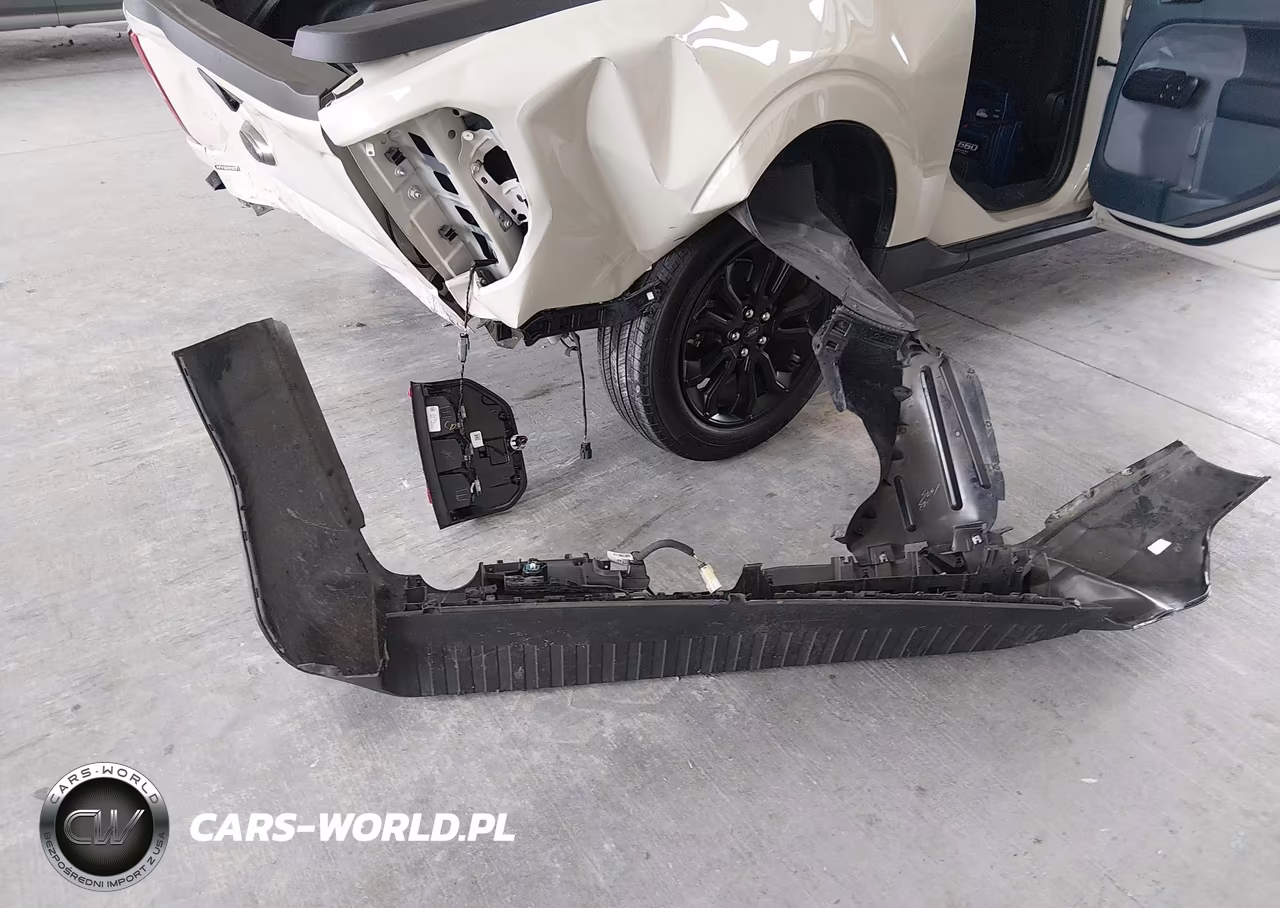 2024 Ford Maverick Xlt VIN:3FTTW8H33RRB75591 - 12