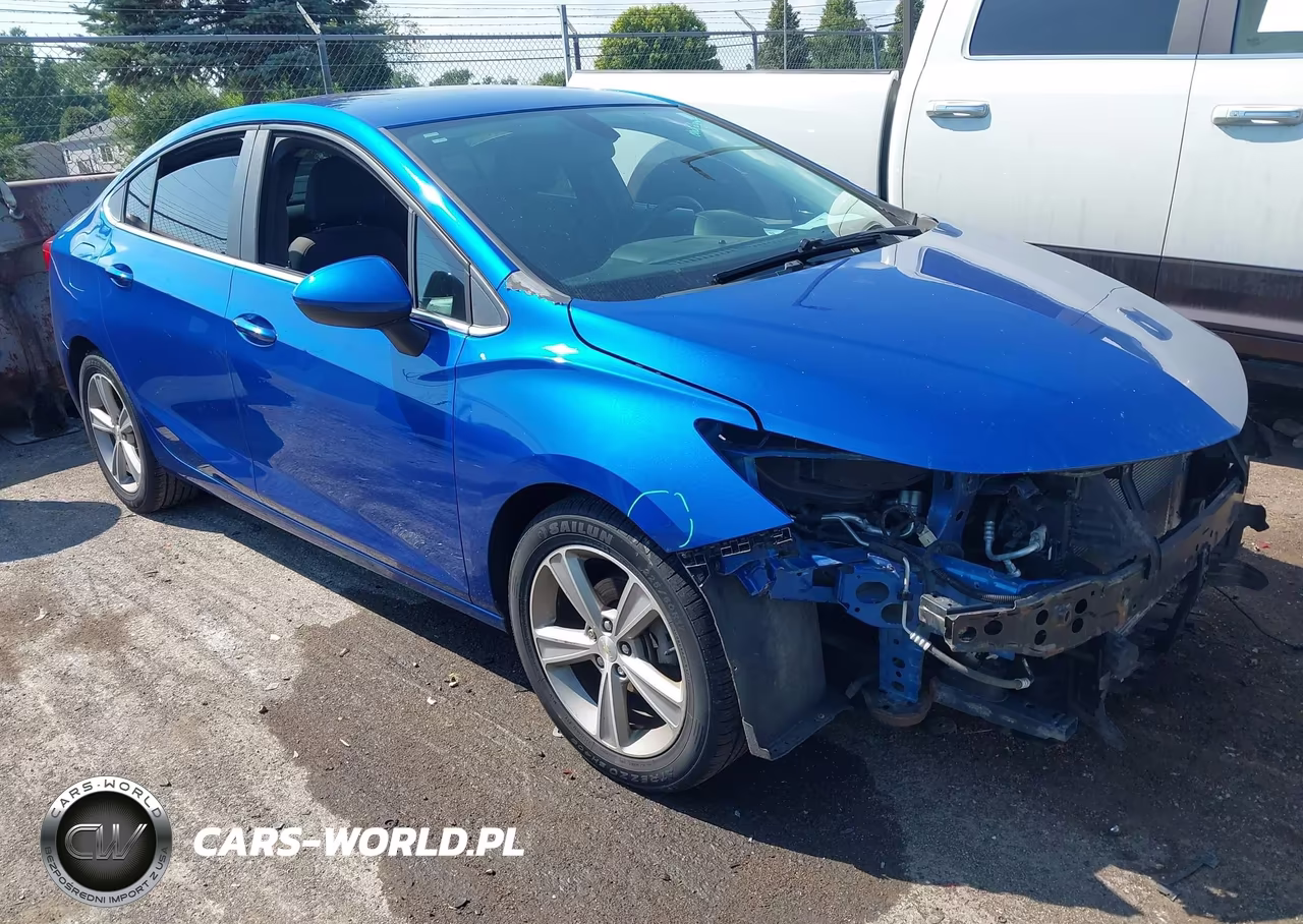 2017 Chevrolet Cruze Lt Auto – zdjęcie 1 z 18