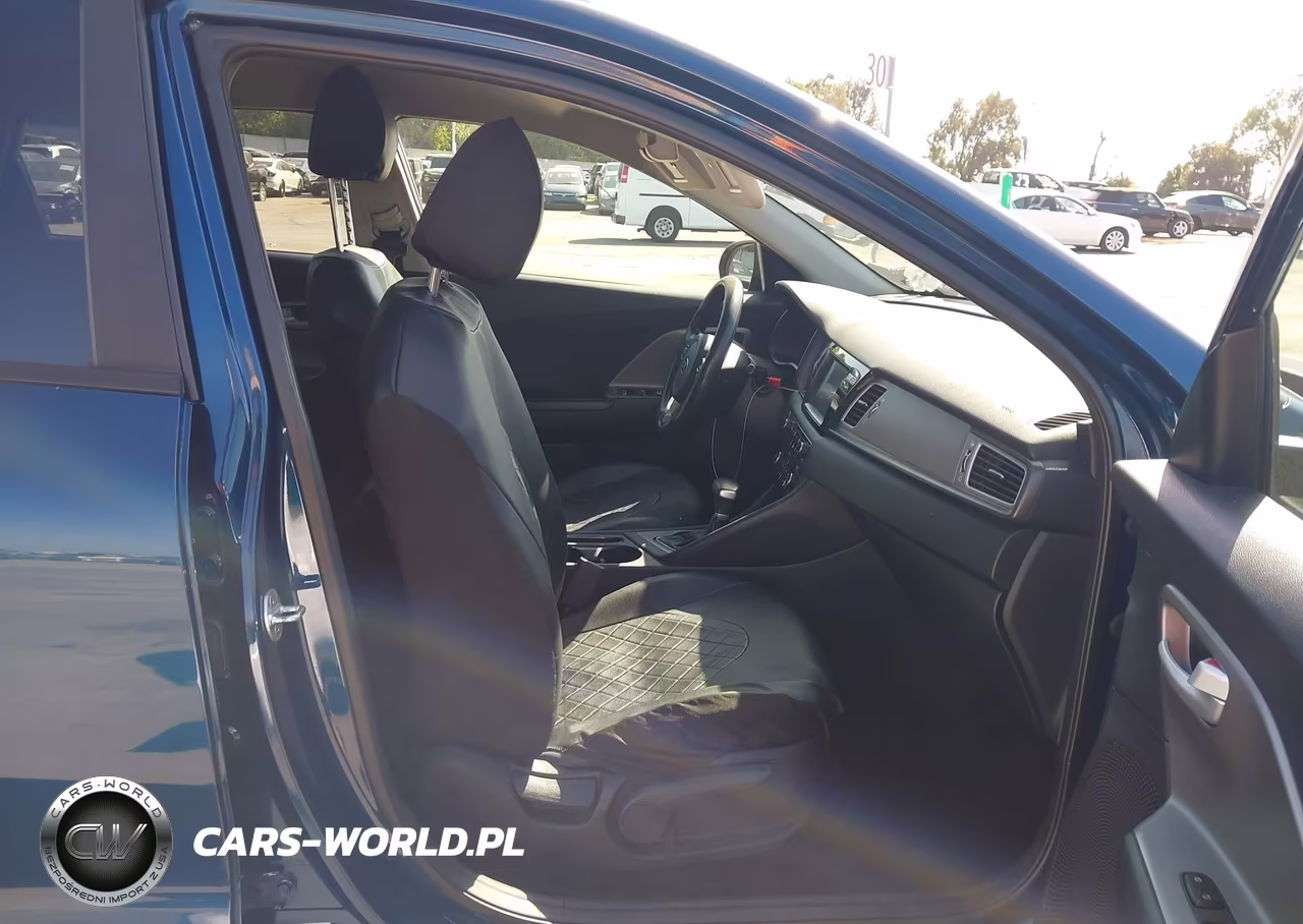 2018 Kia Niro Lx VIN:KNDCB3LC1J5206558 - 5
