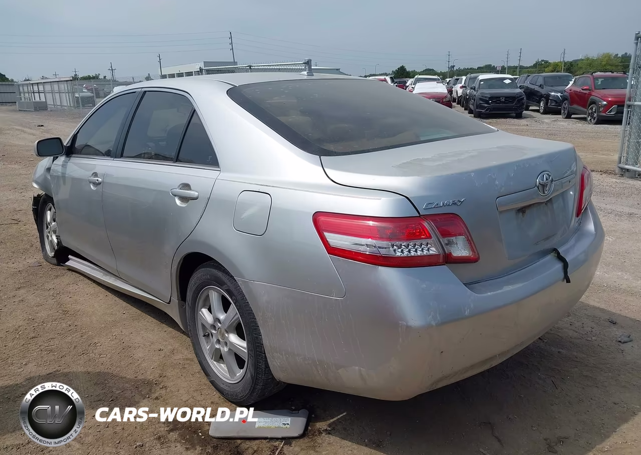 2010 Toyota Camry Le VIN:4T4BF3EK9AR026014 - 3