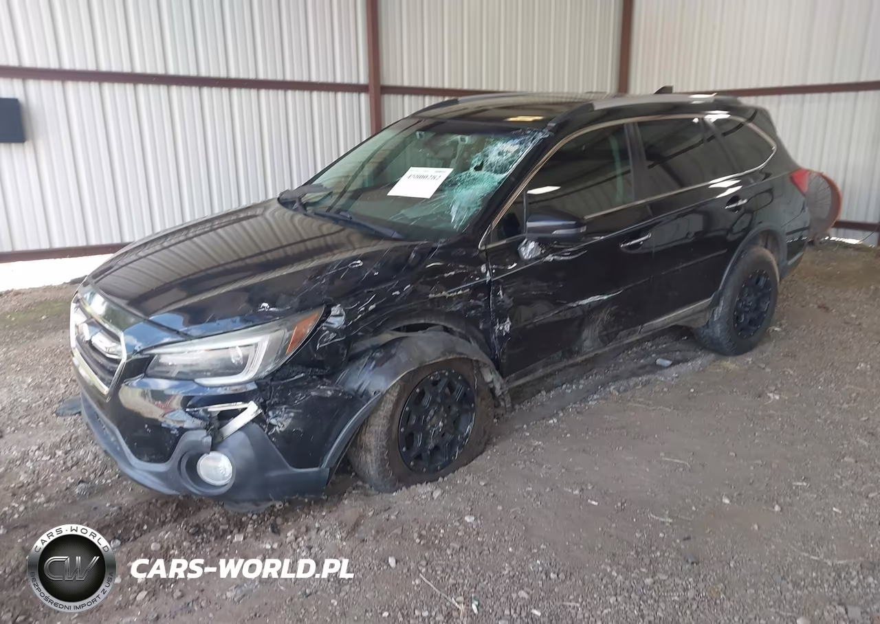 2018 Subaru Outback 3.6R Touring VIN:4S4BSETC6J3336236 - 2