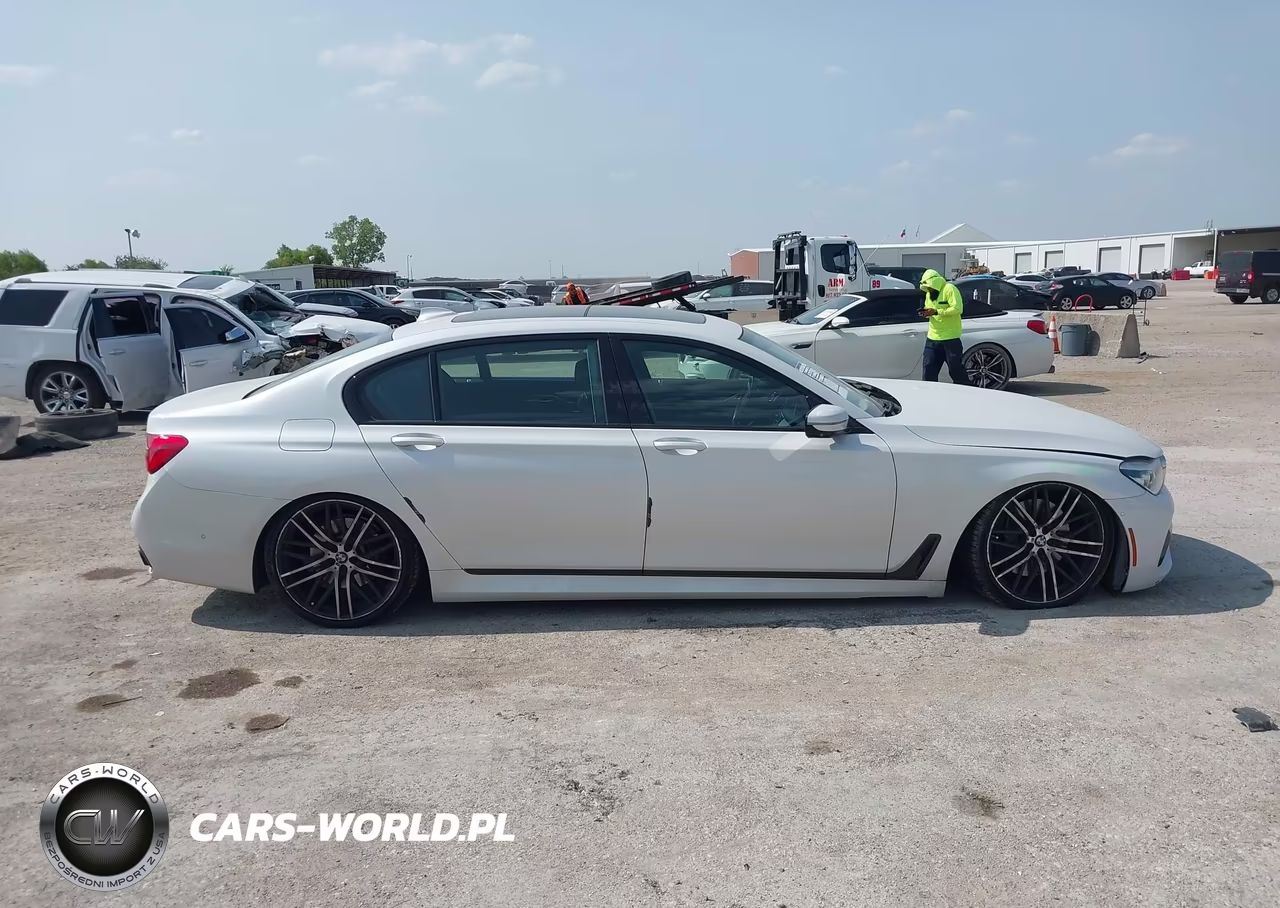 2018 BMW 750I VIN:WBA7F0C57JGM23328 - 13