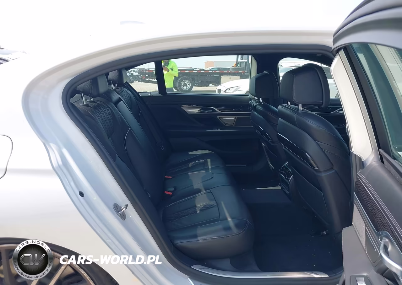 2018 BMW 750I VIN:WBA7F0C57JGM23328 - 8
