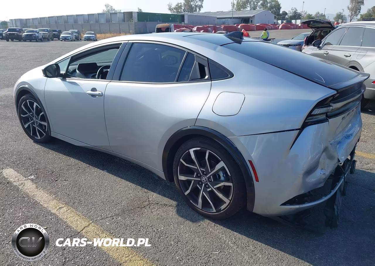 2026 Toyota Prius Plug-In Hybrid Xse VIN:JTDACACU5T3062089 - 3