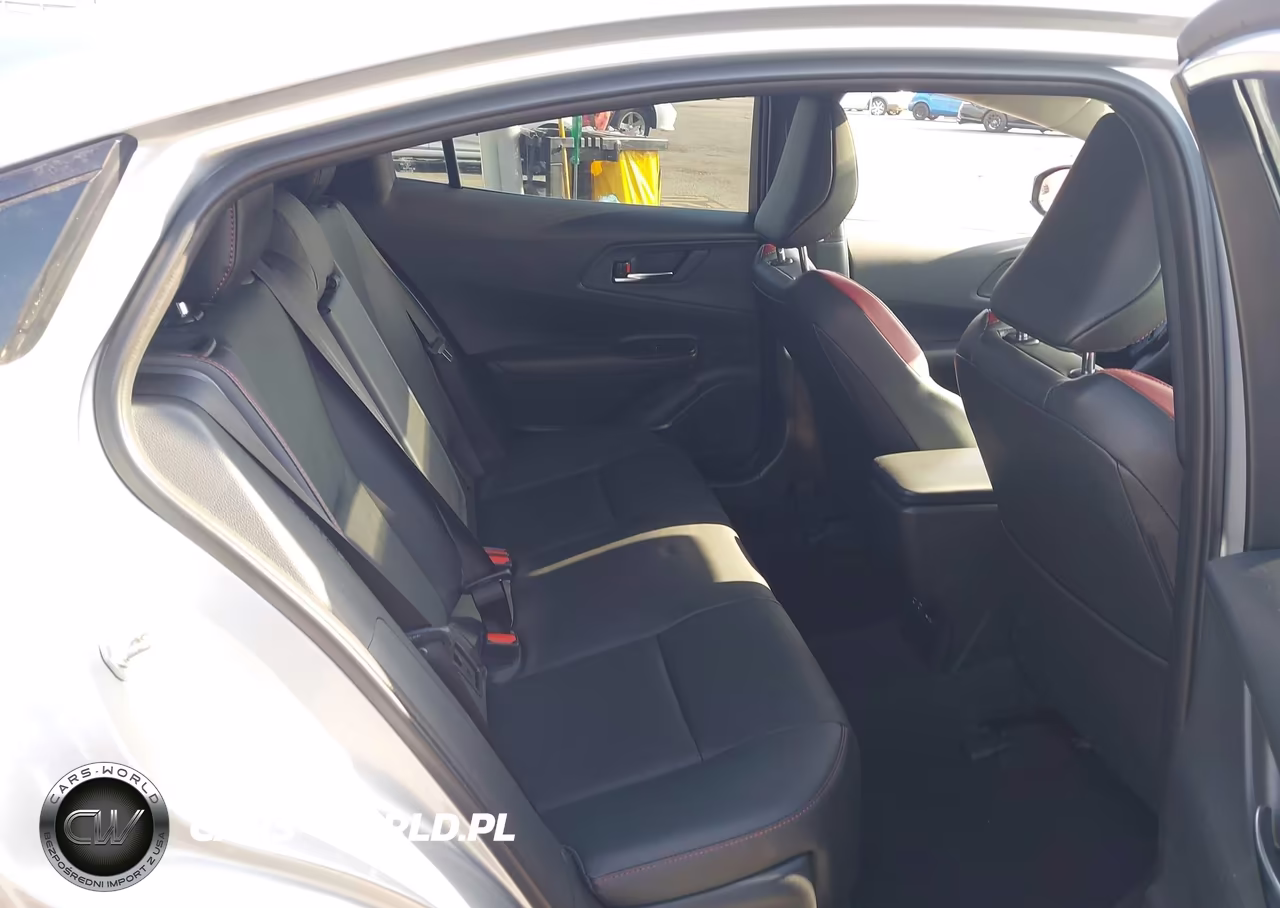2026 Toyota Prius Plug-In Hybrid Xse VIN:JTDACACU5T3062089 - 8