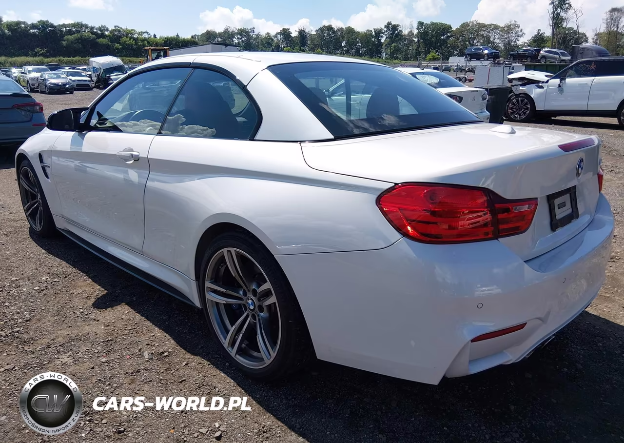 2015 BMW M4 VIN:WBS3U9C58FP967896 - 3