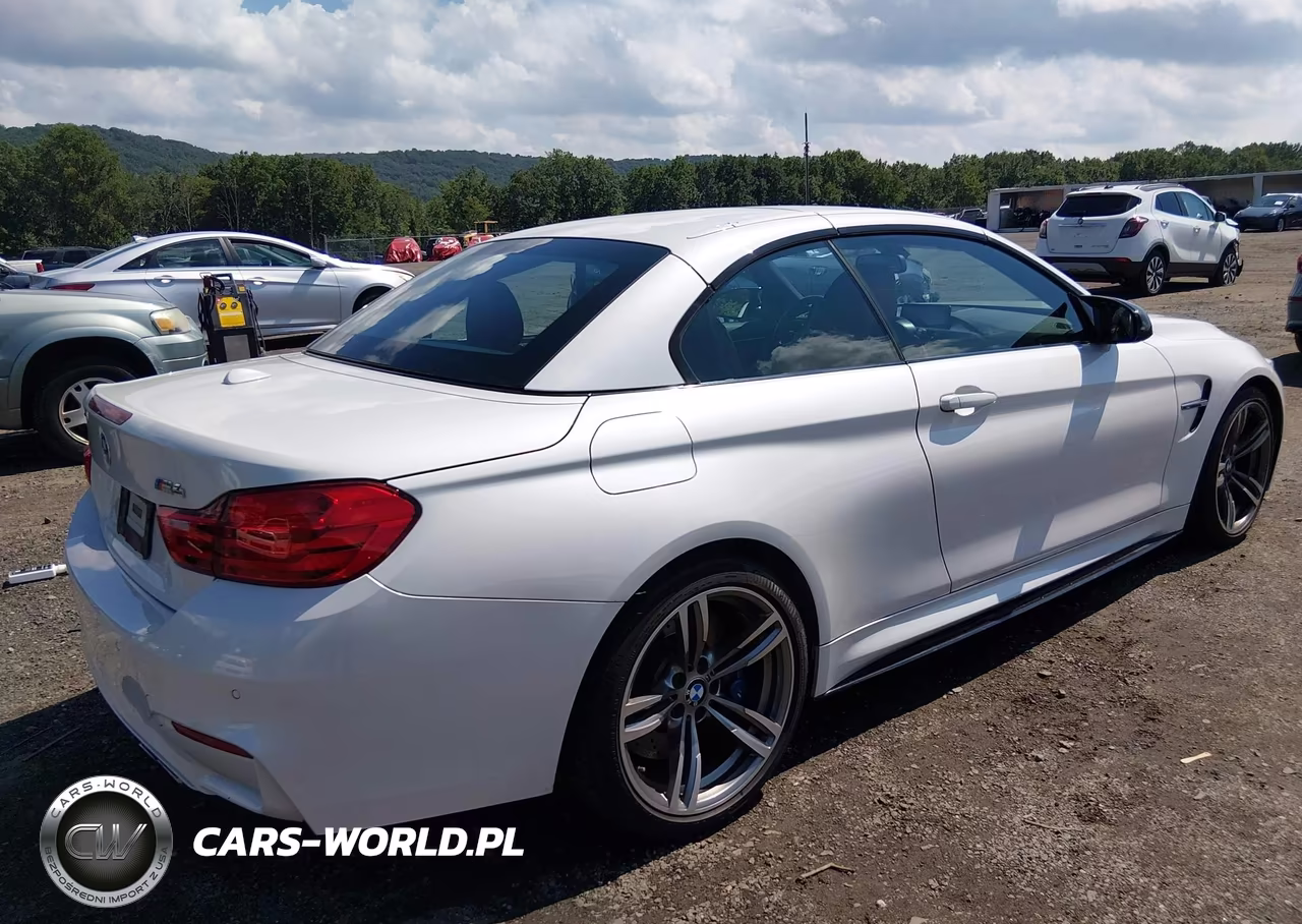 2015 BMW M4 VIN:WBS3U9C58FP967896 - 4