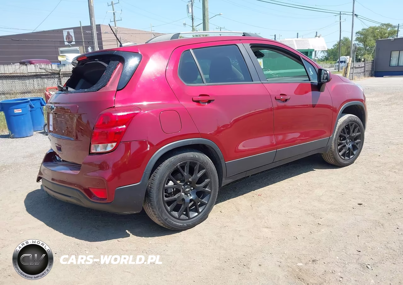2021 Chevrolet Trax Awd Lt VIN:KL7CJPSB5MB311853 - 4
