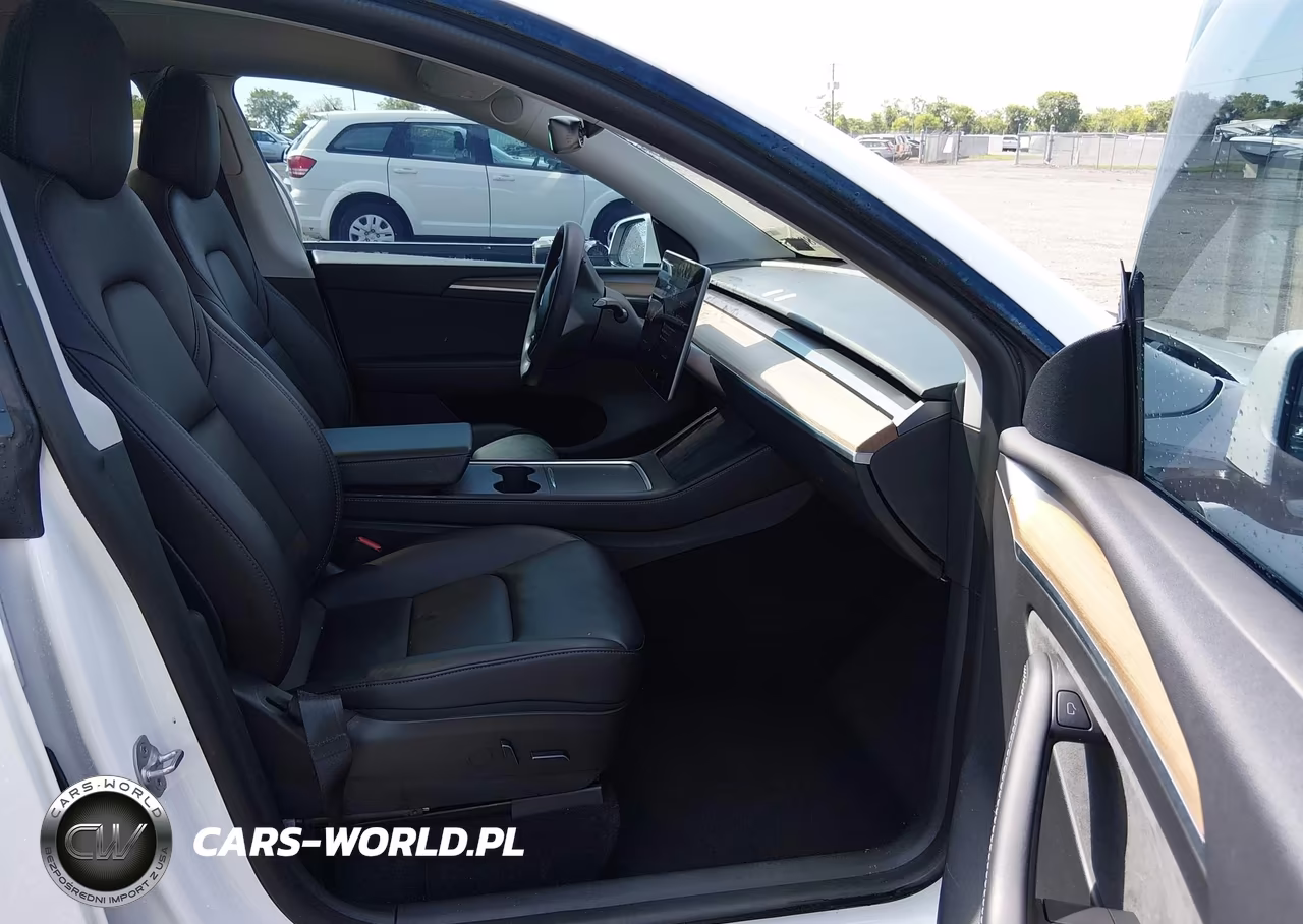 2022 Tesla Model Y Performance Dual Motor All-Wheel Drive VIN:7SAYGDEF4NF532902 - 5