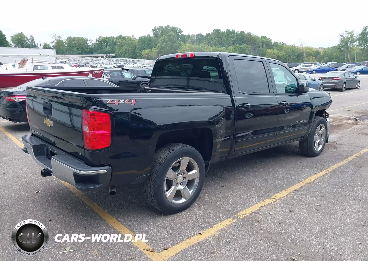 2018 Chevrolet Silverado 1500 1Lt VIN:3GCUKREC1JG244367 - 4