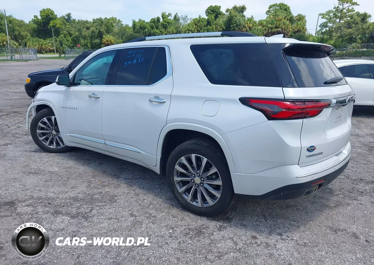 2023 Chevrolet Traverse Fwd Premier VIN:1GNERKKW0PJ286338 - 3