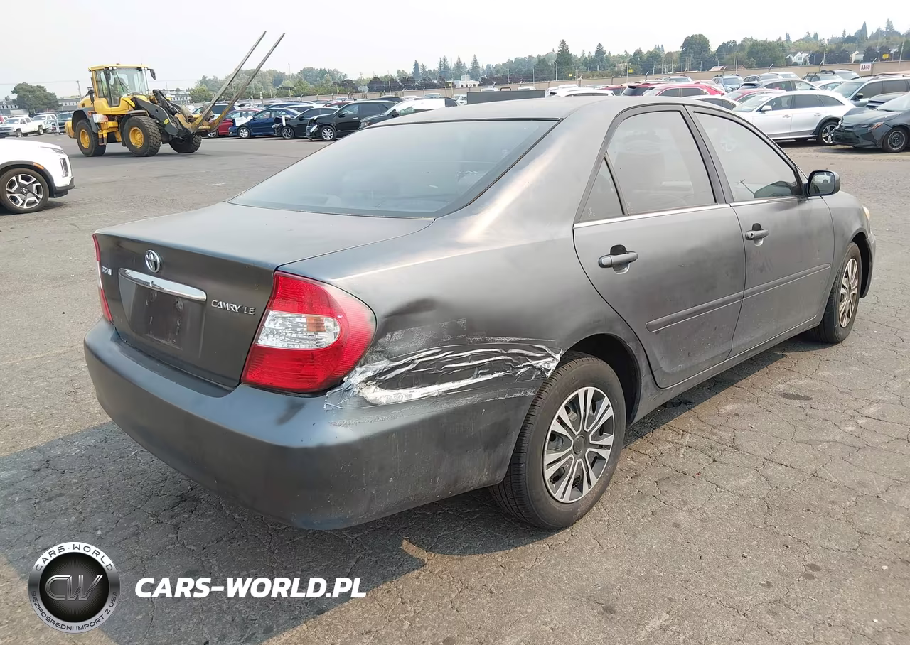 2003 Toyota Camry Le VIN:4T1BE32K13U685581 - 4