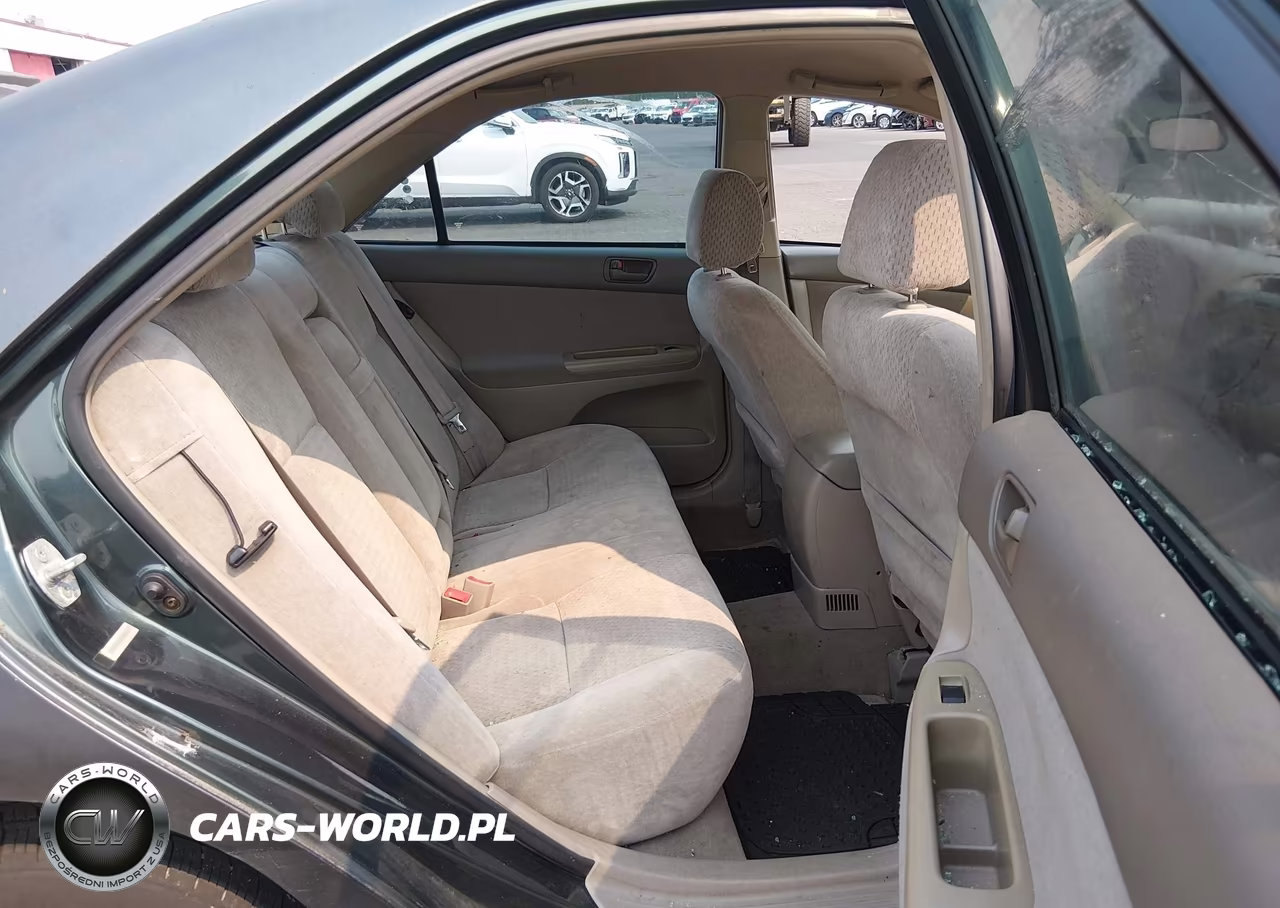 2003 Toyota Camry Le VIN:4T1BE32K13U685581 - 8