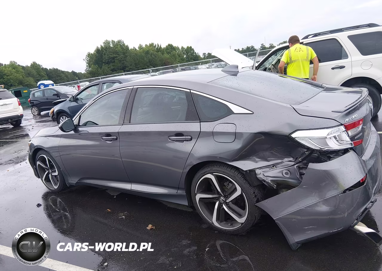 2018 Honda Accord Sport VIN:1HGCV1F30JA240765 - 14