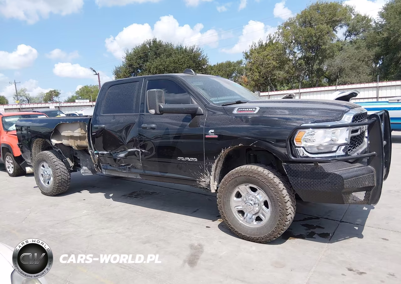 2022 Ram 2500 Tradesman 4X4 8' Box VIN:3C6UR5HL2NG411316 - 14