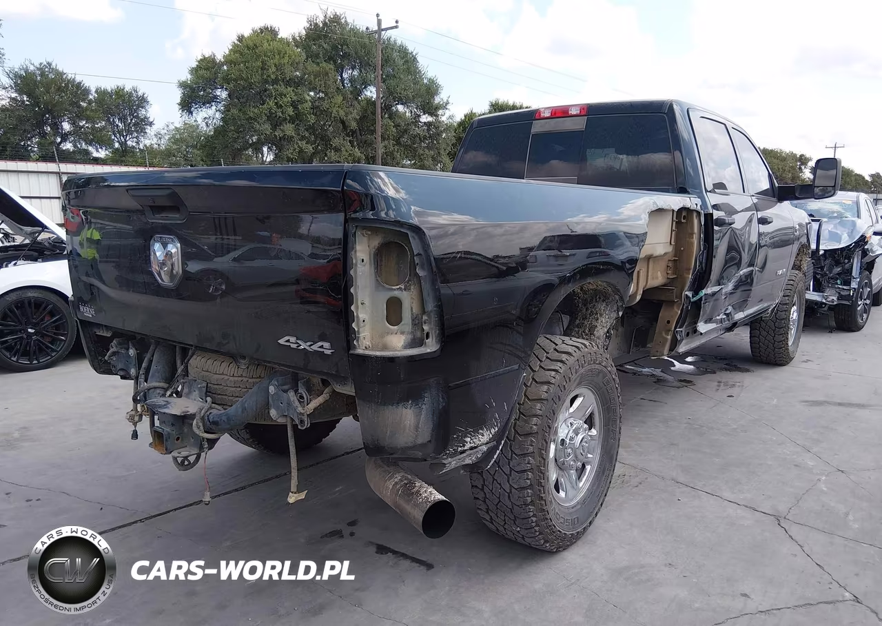 2022 Ram 2500 Tradesman 4X4 8' Box VIN:3C6UR5HL2NG411316 - 4