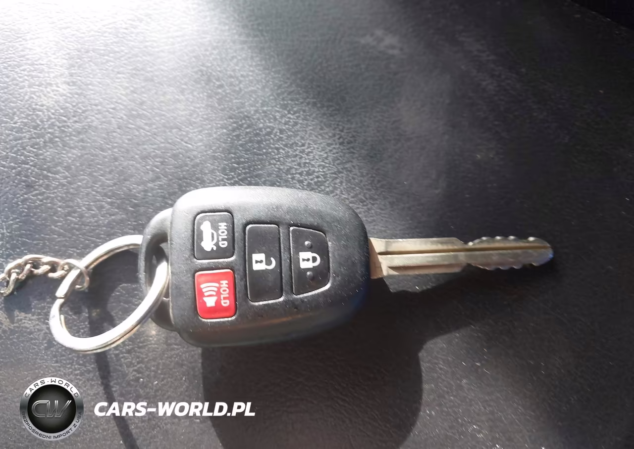 2017 Toyota Camry Le VIN:4T1BF1FK3HU695760 - 11