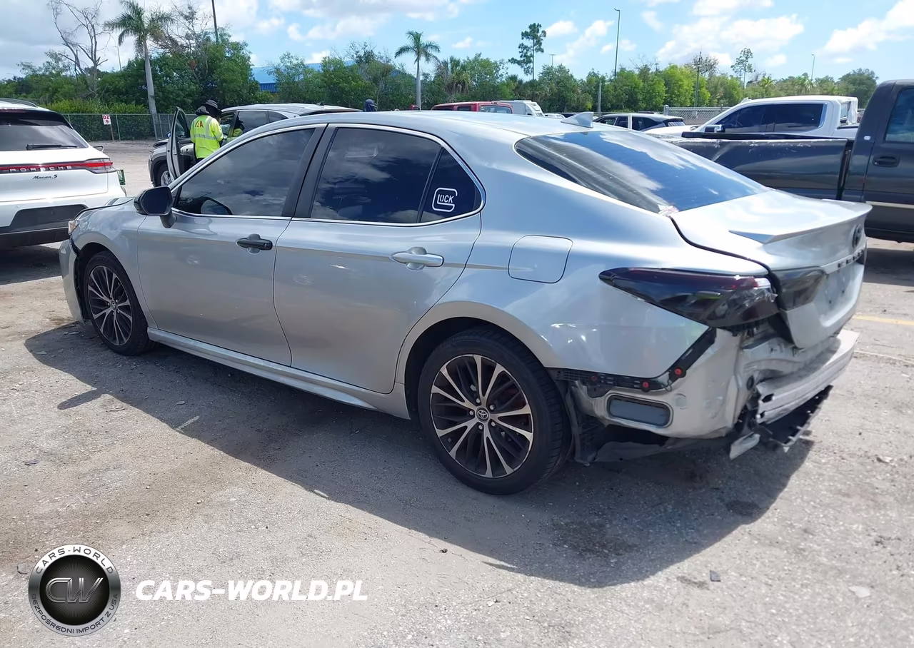 2020 Toyota Camry Se VIN:4T1G11AK9LU889889 - 3