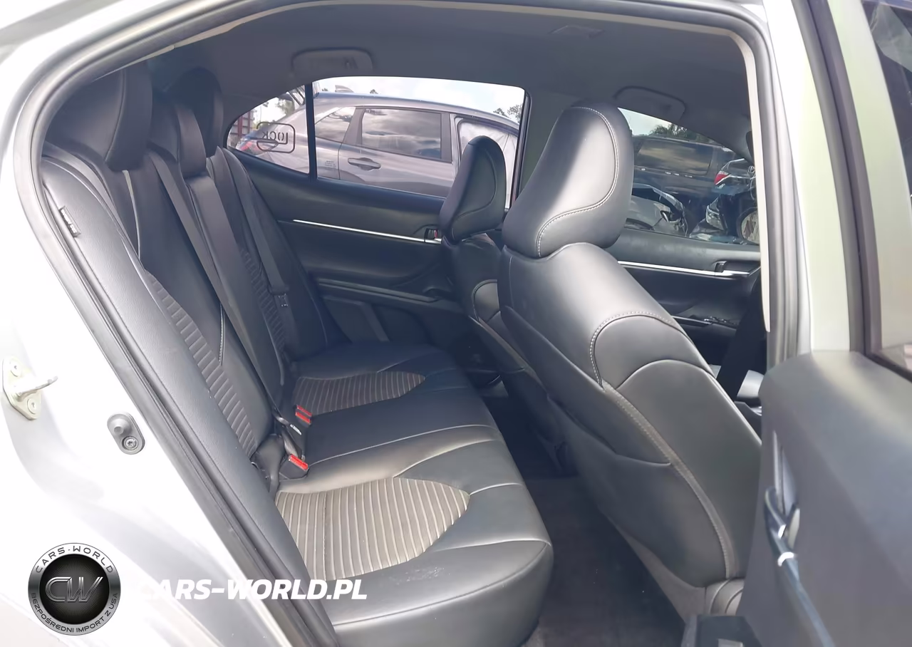 2020 Toyota Camry Se VIN:4T1G11AK9LU889889 - 8
