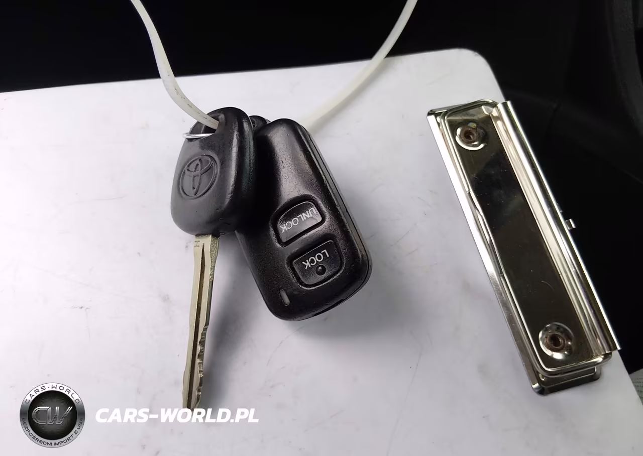 2015 Toyota Corolla L VIN:2T1BURHE9FC420663 - 11