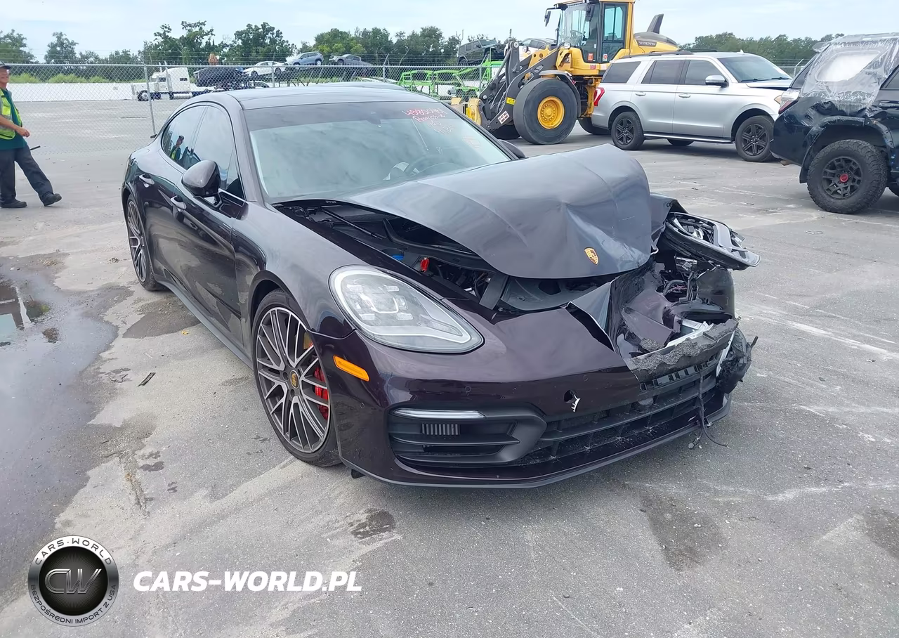 2022 Porsche Panamera 4S