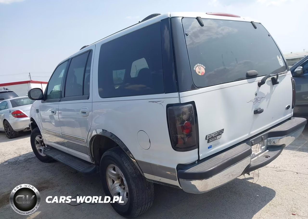 1999 Ford Expedition Xlt VIN:1FMRU1867XLB99367 - 3