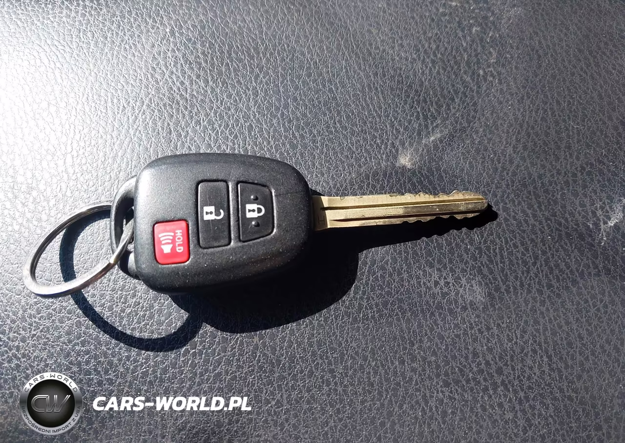 2015 Toyota Rav4 Le VIN:JTMBFREV7FD107953 - 11