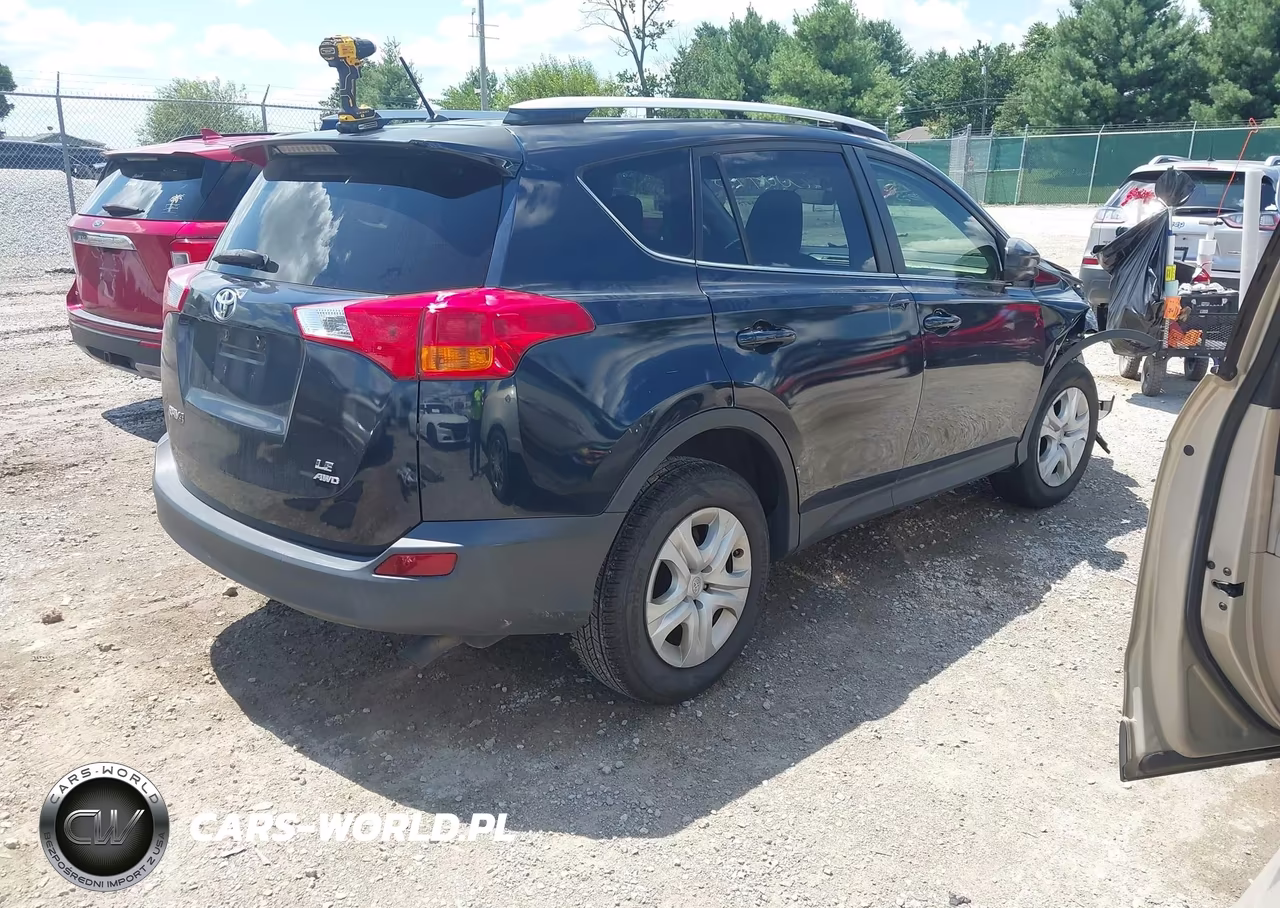 2015 Toyota Rav4 Le VIN:JTMBFREV7FD107953 - 4