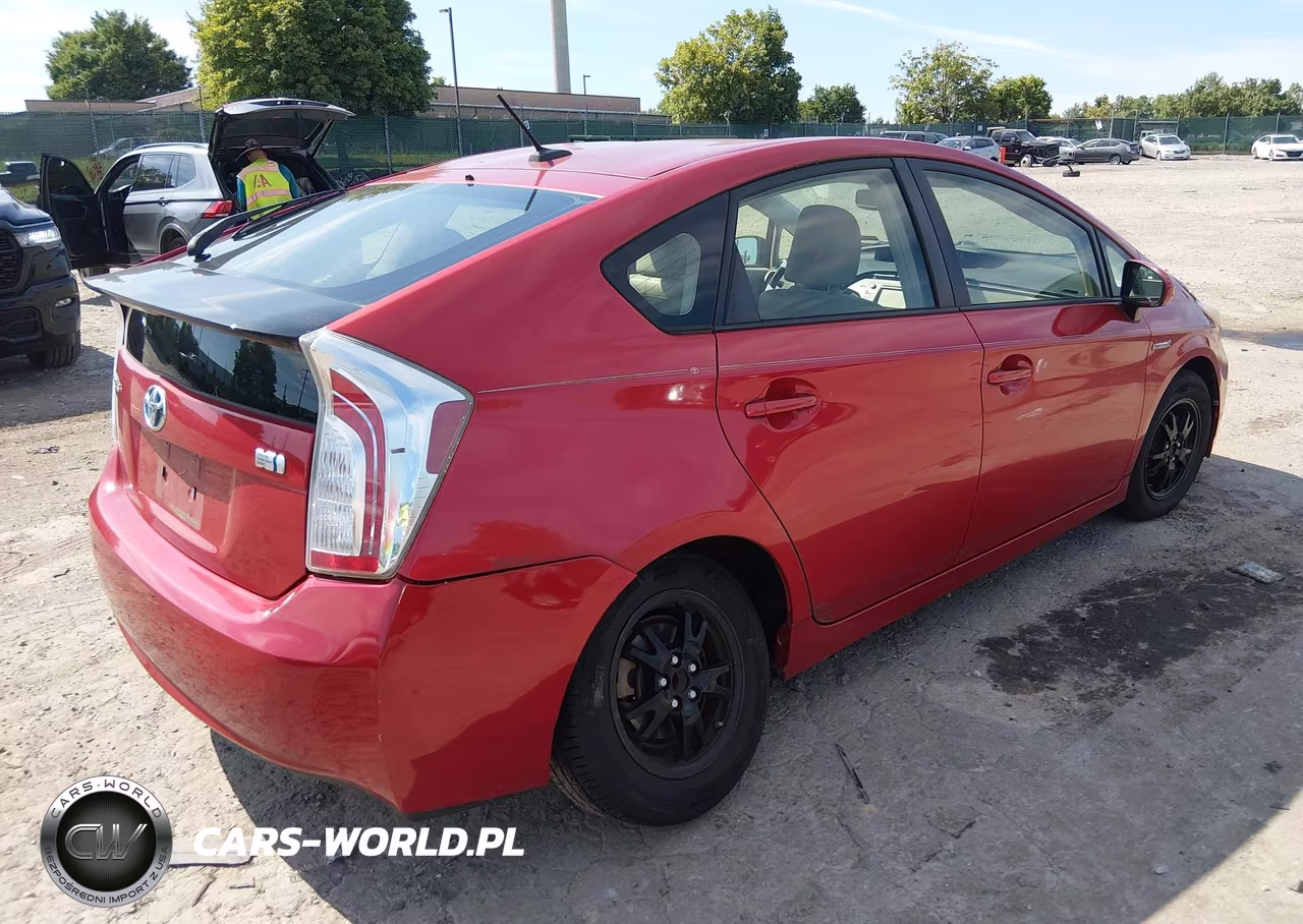 2012 Toyota Prius Four VIN:JTDKN3DU4C1563060 - 4