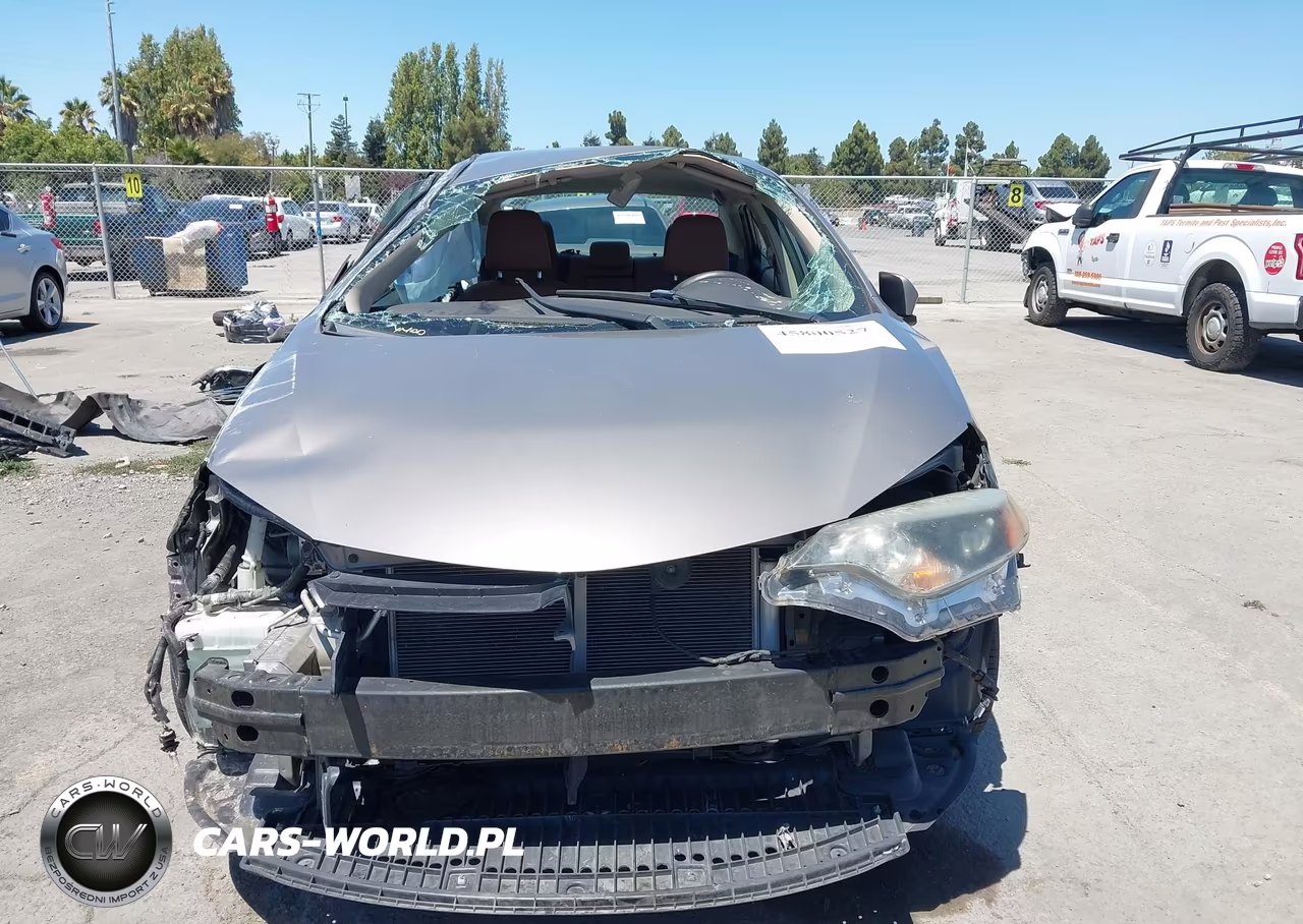2015 Toyota Corolla Le VIN:5YFBURHE7FP242834 - 13