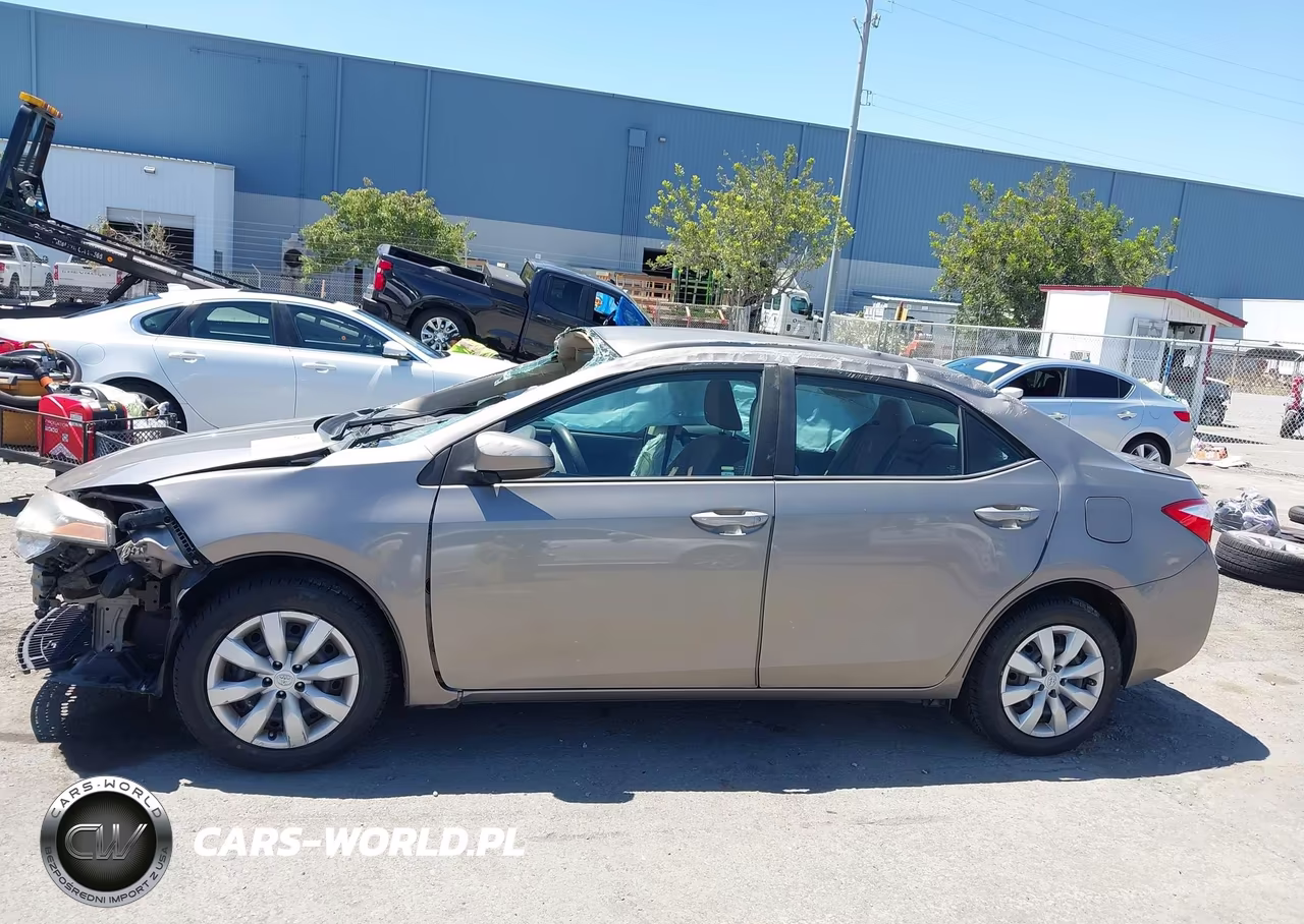 2015 Toyota Corolla Le VIN:5YFBURHE7FP242834 - 15