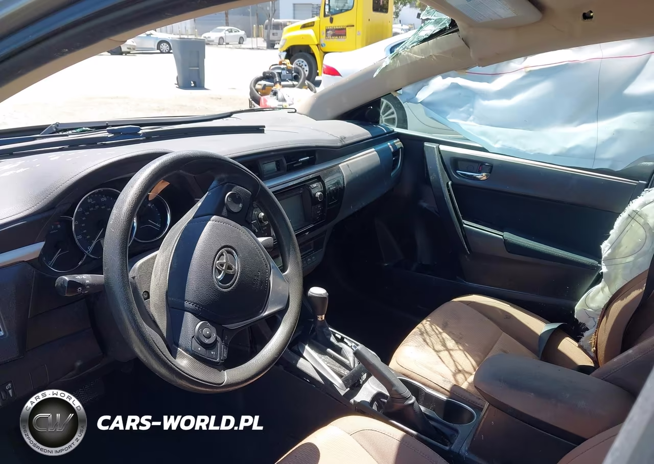 2015 Toyota Corolla Le VIN:5YFBURHE7FP242834 - 5