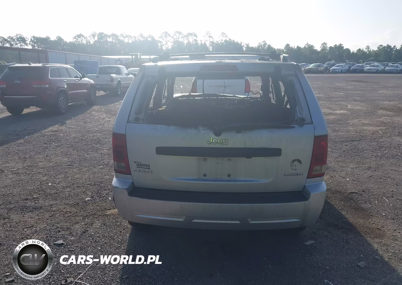 2005 Jeep Grand Cherokee Laredo VIN:1J4GR48K05C713448 - 12