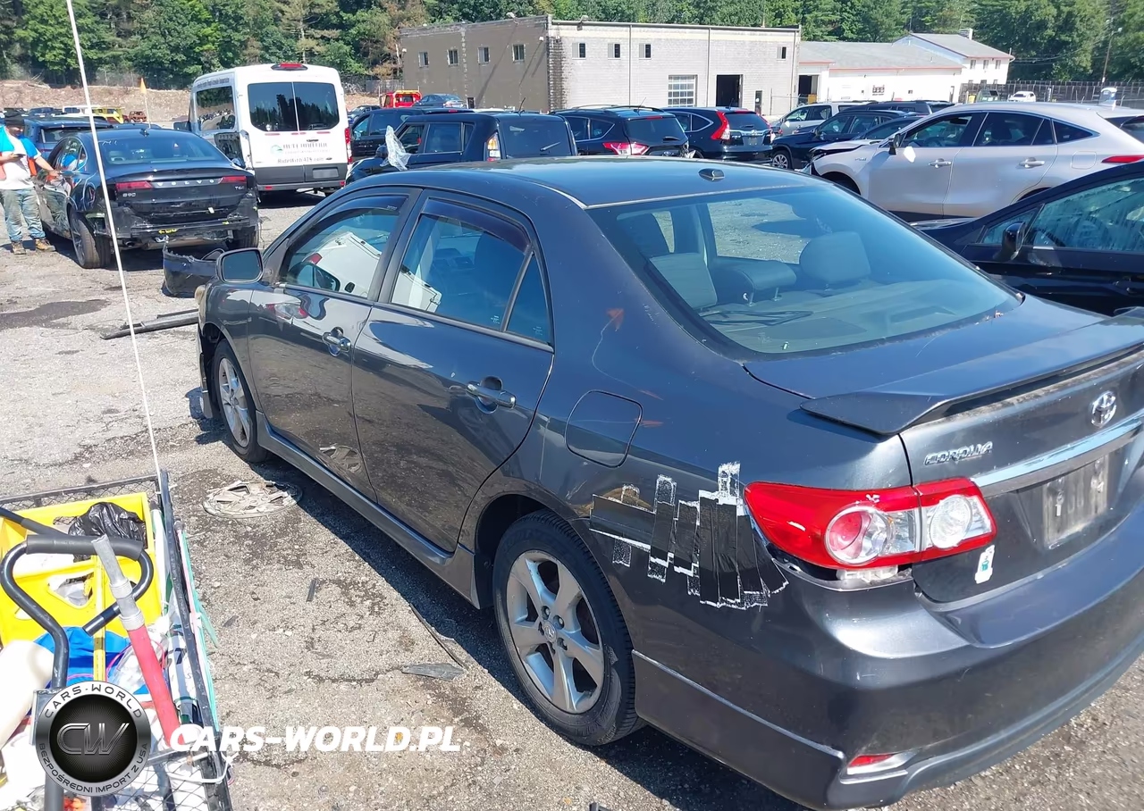 2012 Toyota Corolla S VIN:2T1BU4EE1CC914020 - 3
