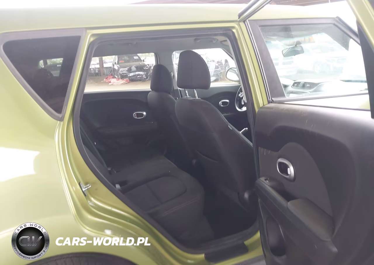 2018 Kia Soul + VIN:KNDJP3A55J7891424 - 8