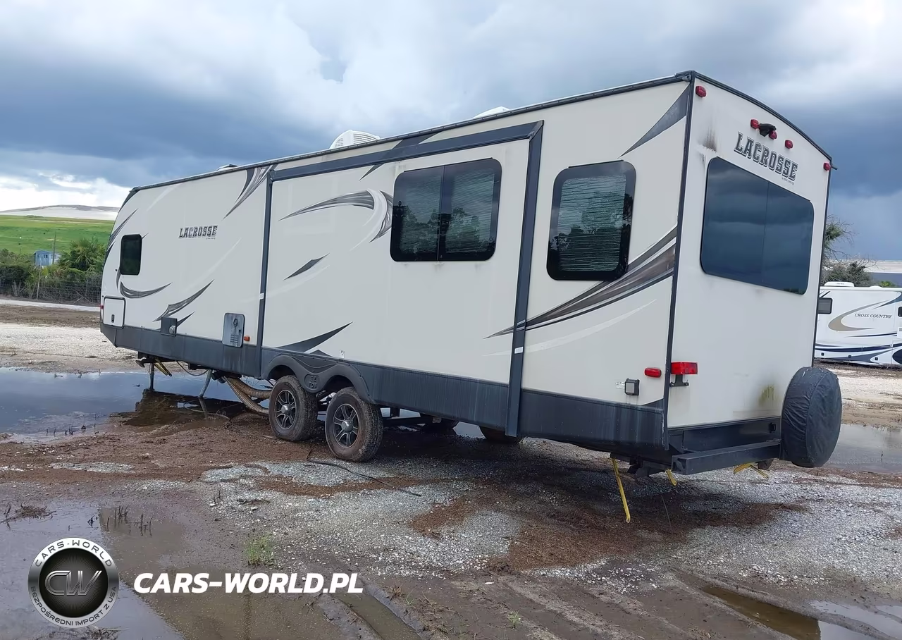 2018 Lacrosse Luxury Lite VIN:5ZT2LCYB3JB009707 - 3