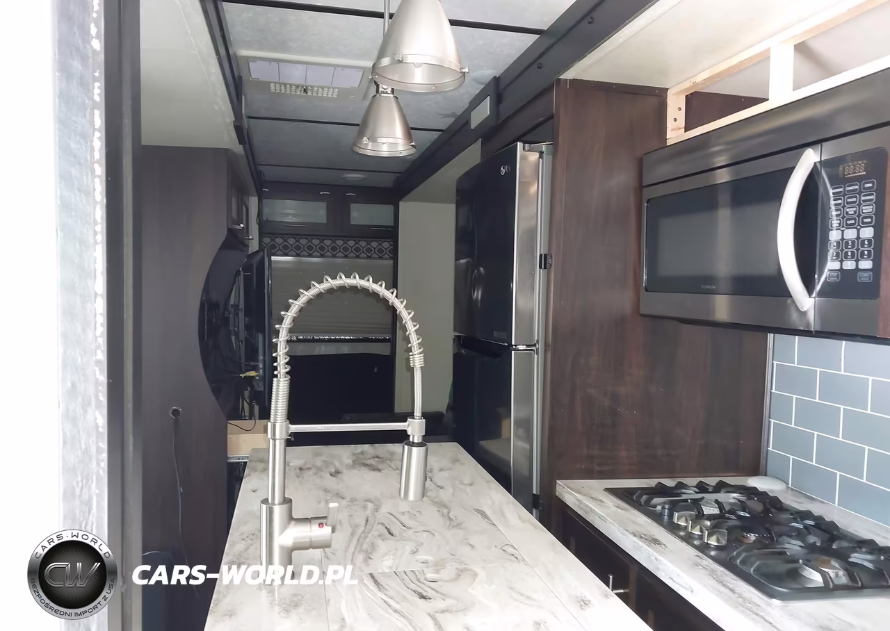2018 Lacrosse Luxury Lite VIN:5ZT2LCYB3JB009707 - 5