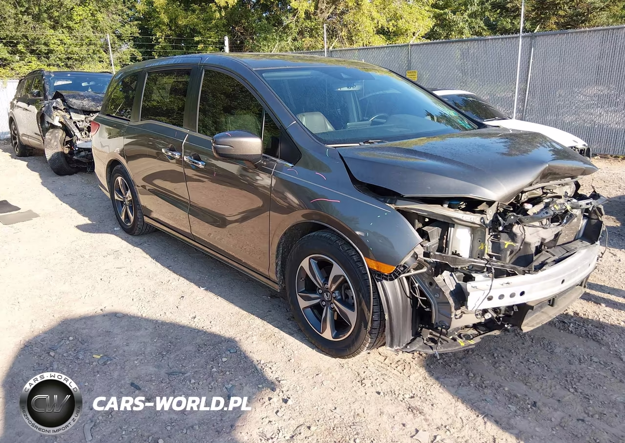 2018 Honda Odyssey Touring – zdjęcie 1 z 17