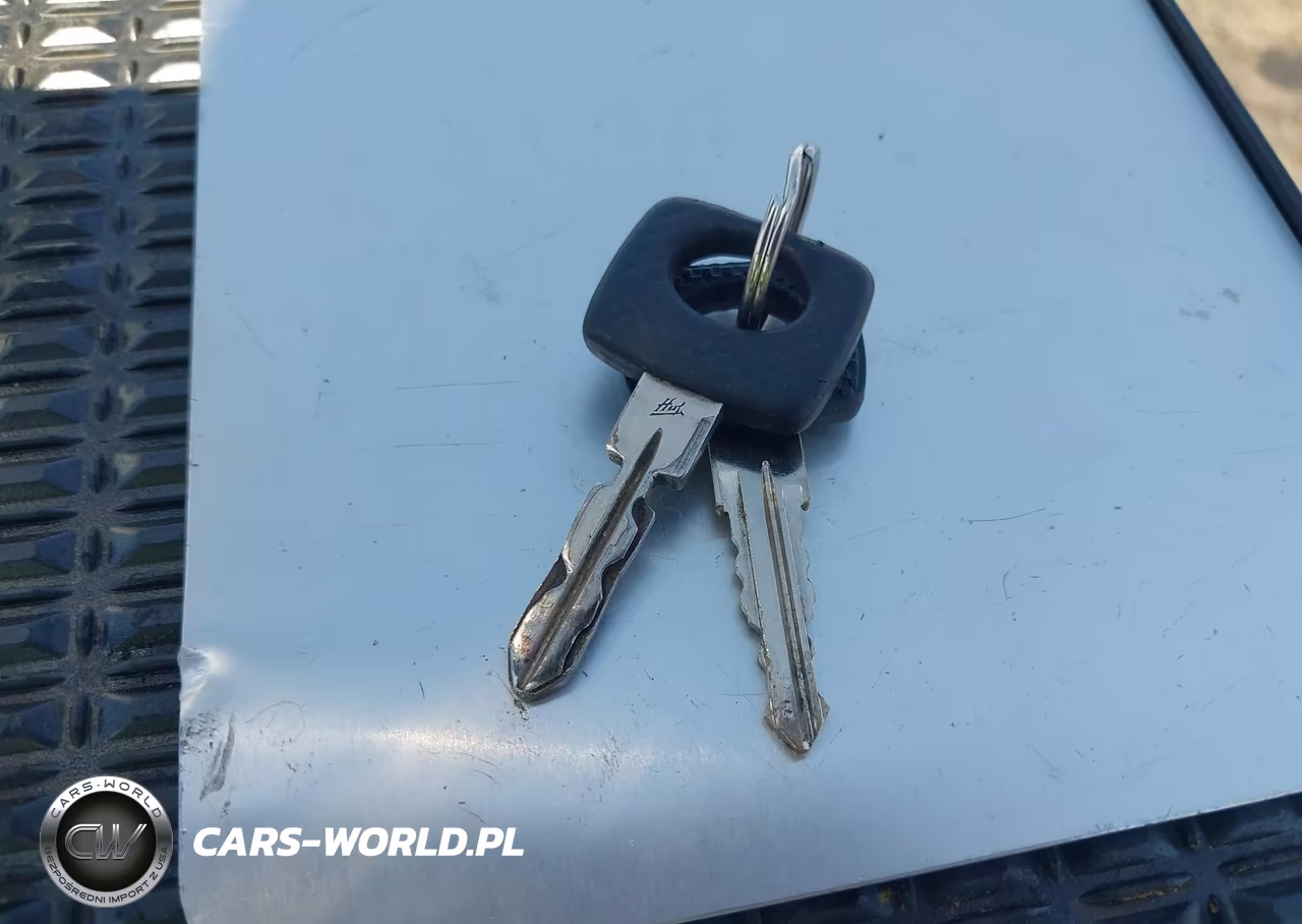 1982 Mercedes-Benz 380-Class VIN:WDB12604312003560 - 11
