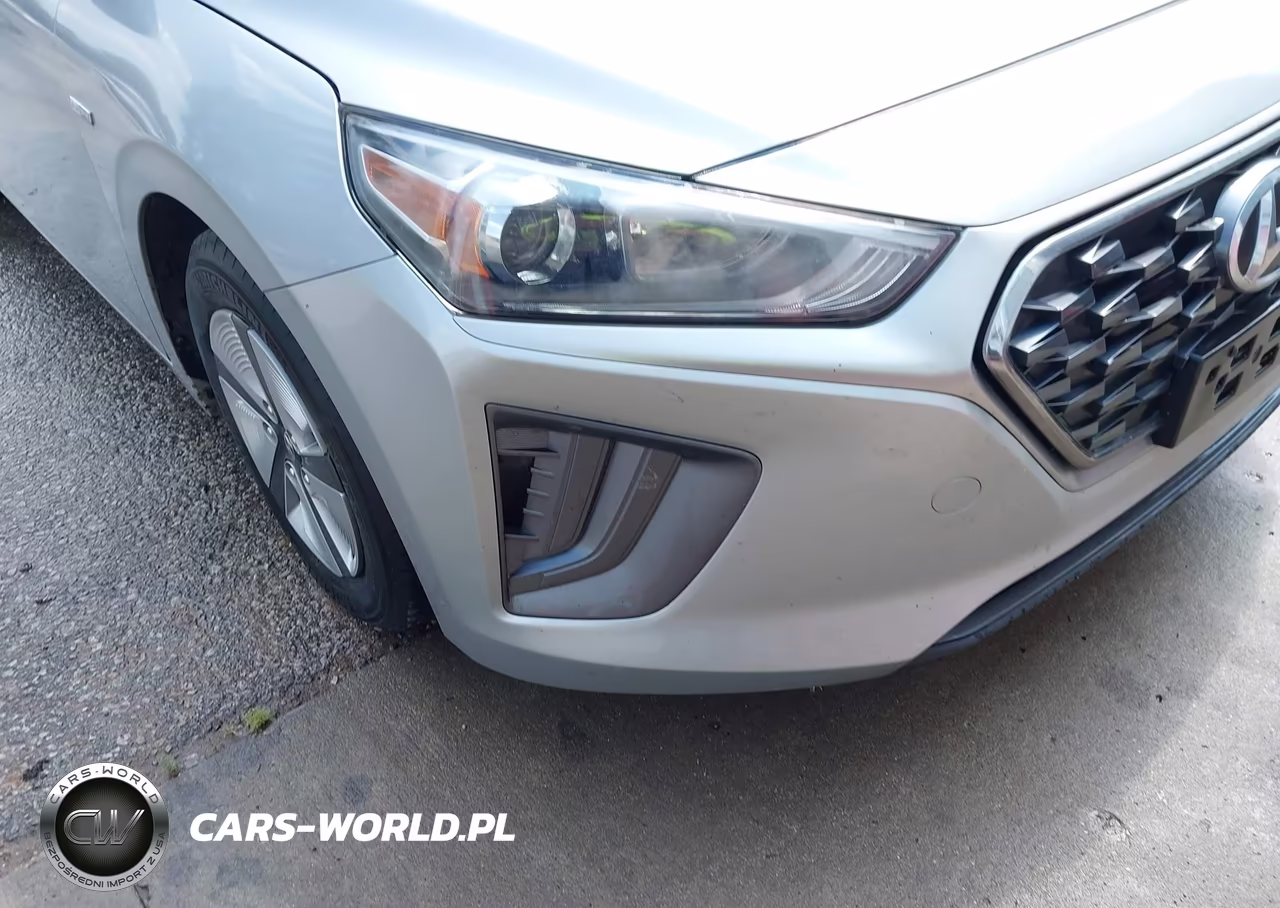 2020 Hyundai Ioniq Hybrid Blue VIN:KMHC65LCXLU220334 - 13