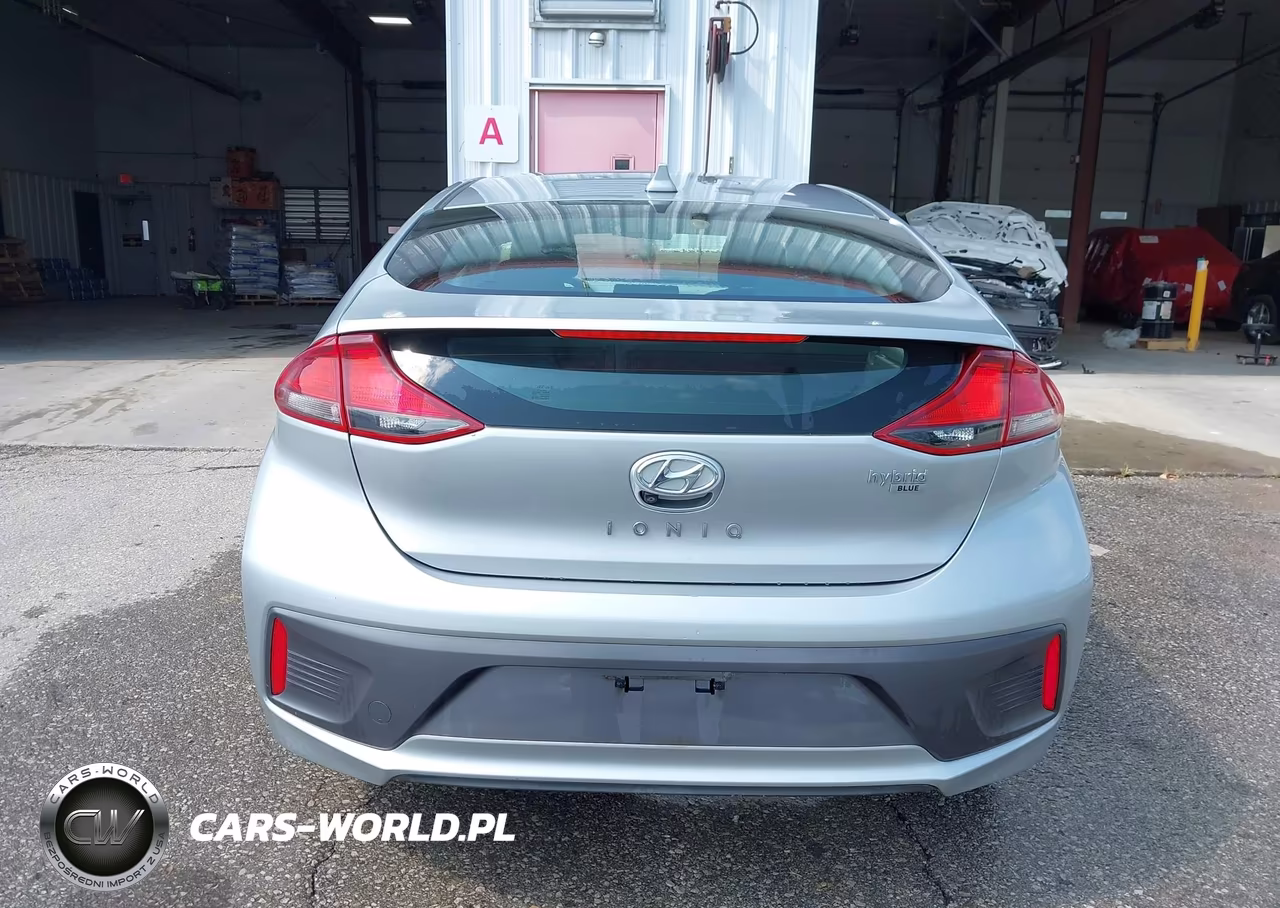 2020 Hyundai Ioniq Hybrid Blue VIN:KMHC65LCXLU220334 - 21
