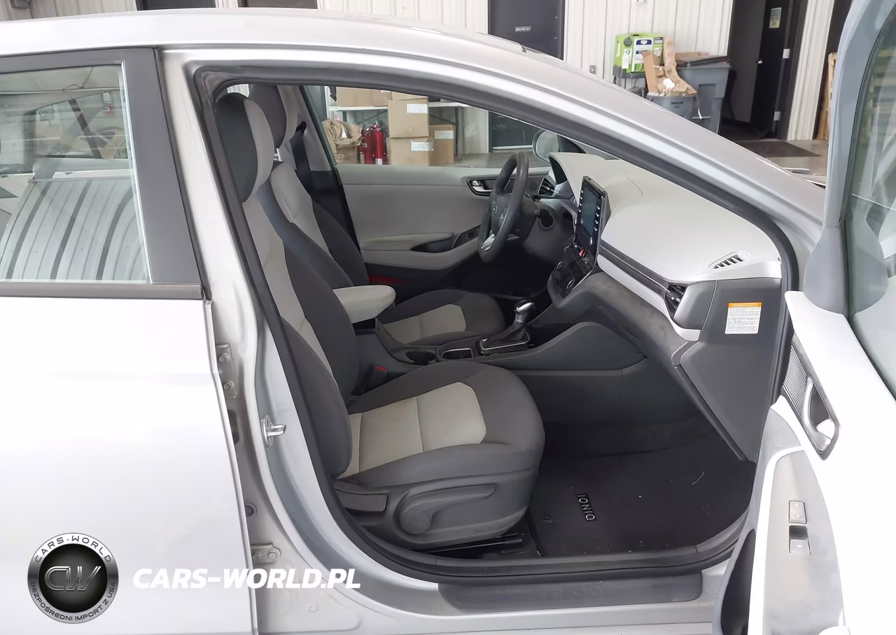 2020 Hyundai Ioniq Hybrid Blue VIN:KMHC65LCXLU220334 - 5