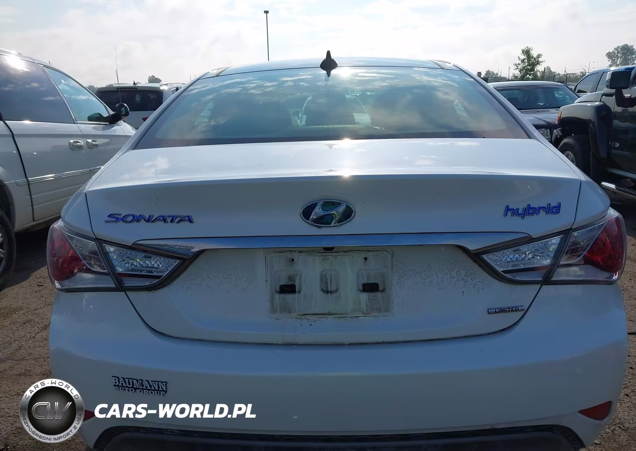 2013 Hyundai Sonata Hybrid VIN:KMHEC4A4XDA08943 - 16